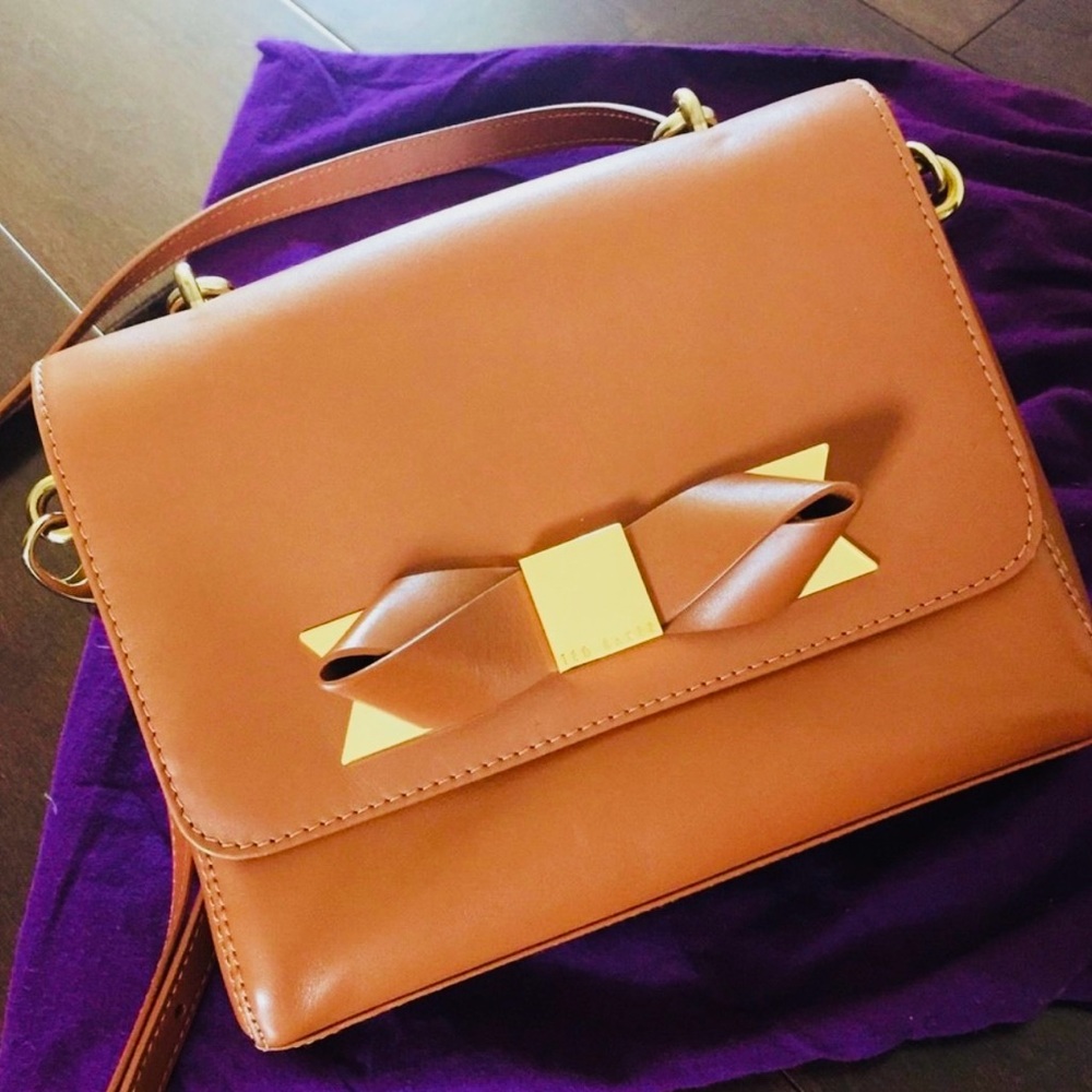 Ted Baker London Saddle Asar Leather Metal Bow Crossbody, Light Brown, Rare EUC - Picture 2 of 7